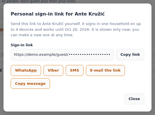The window with the sign-in link: copy it, or send it by WhatsApp, Viber, SMS or e-mail